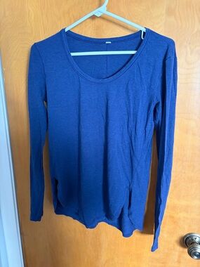 Lululemon Purple/ Blue Long Sleeve Top w/ Side Cutouts – Size Small